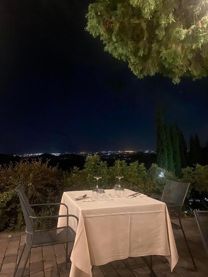 Room In Bb - Agriturismo Sottotono, Nature And Relax كارمينيانو المظهر الخارجي الصورة